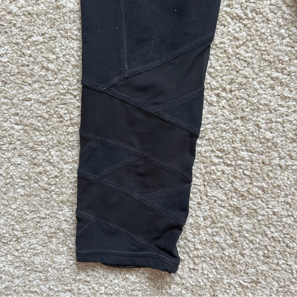 Athleta Cropped Leggings with Mesh Details - Picture 4 of 4